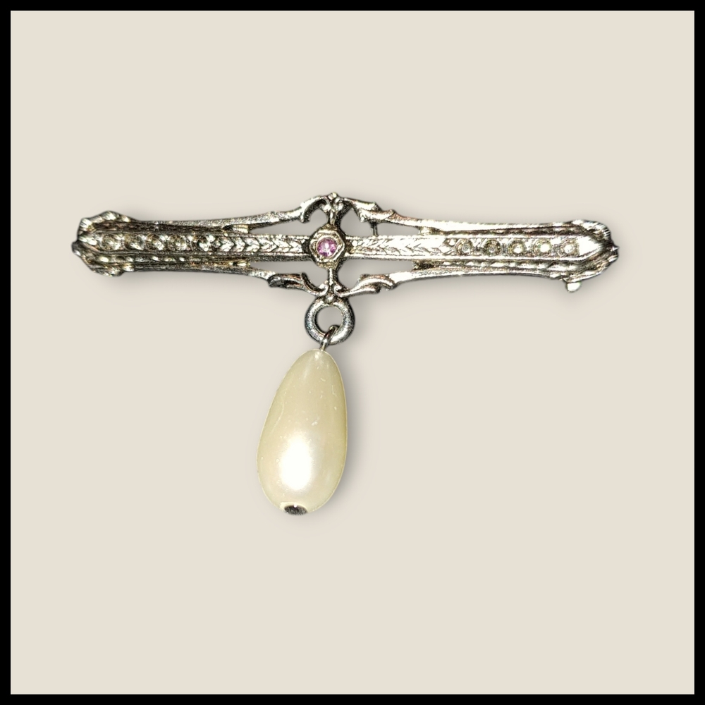 Vintage Silver Tone Brooch